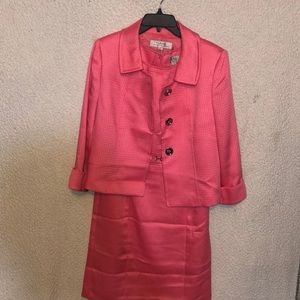 Tahari dress and jacket suit, 3/4 sleeve jacket size 6
